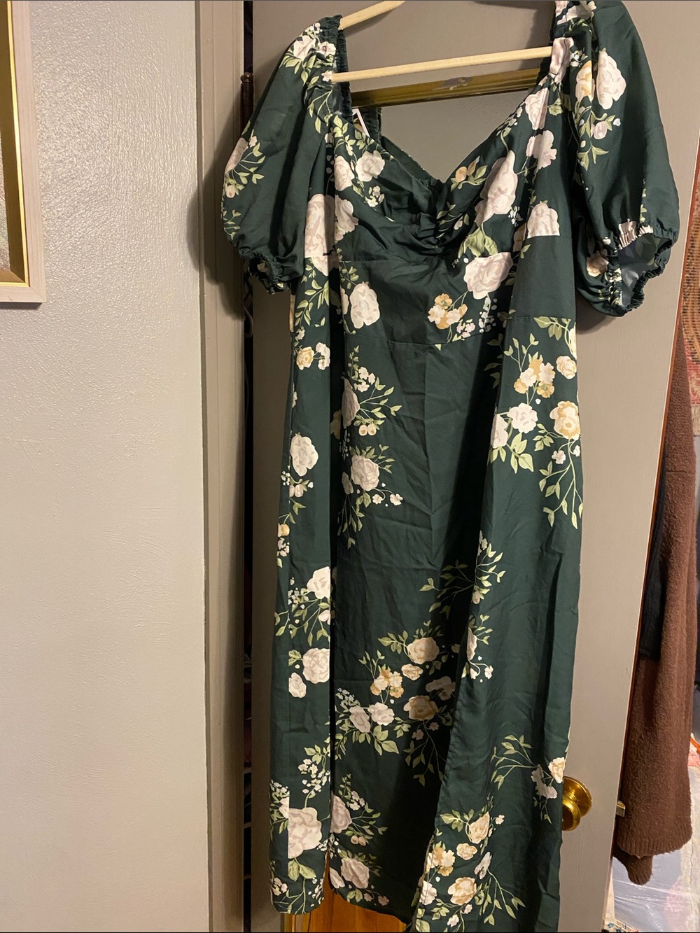 Cider Dark Green Floral Midi Dress with Puff Sleeves